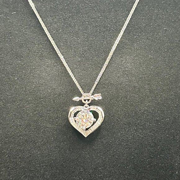 3ctw‎ Heart and Arrow Moissanite Necklace - NWOT
